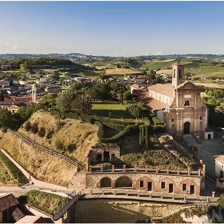 Castello Di Monferrato Frühstückspension
