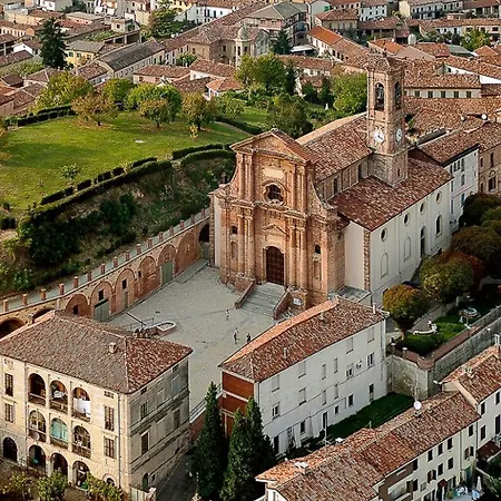 Frühstückspension Castello Di Monferrato 4*