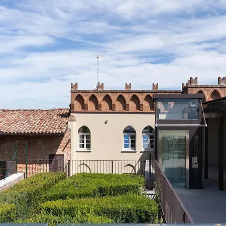 Castello Di Monferrato Bed and Breakfast 4*
