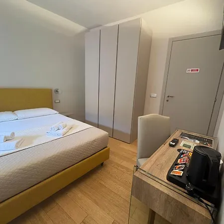 Castello Di Monferrato B&B 칼리아노