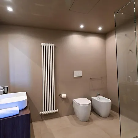 Castello Di Monferrato 4* 칼리아노