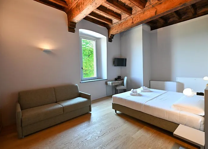 Castello Di Monferrato 4*